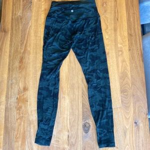 Lululemon Wunder Under High-Rise Tight, Full-Length (28’) in Green Camo